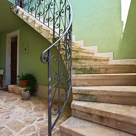 Casa Menta Villa *