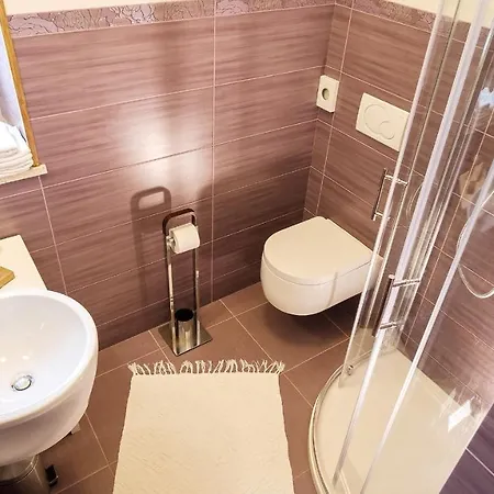 فيلة Casa Menta