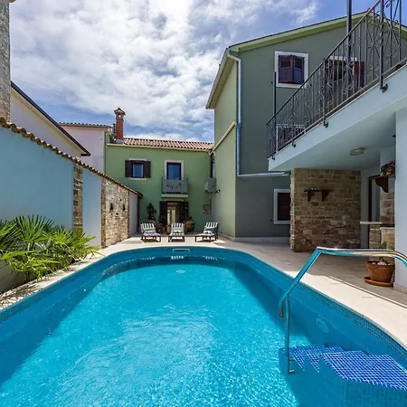 Casa Menta Vila *